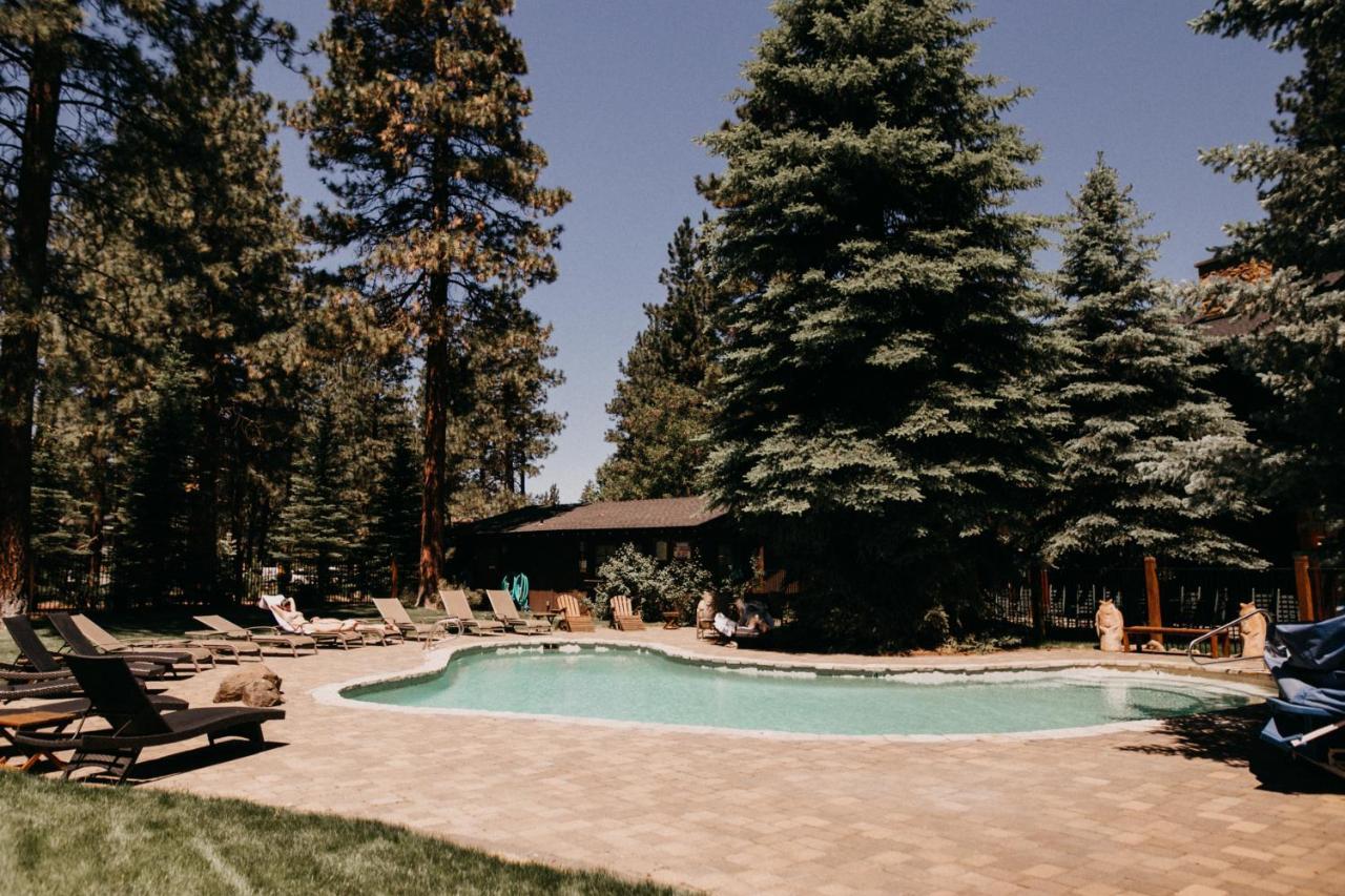 Fivepine Lodge Систерс Экстерьер фото