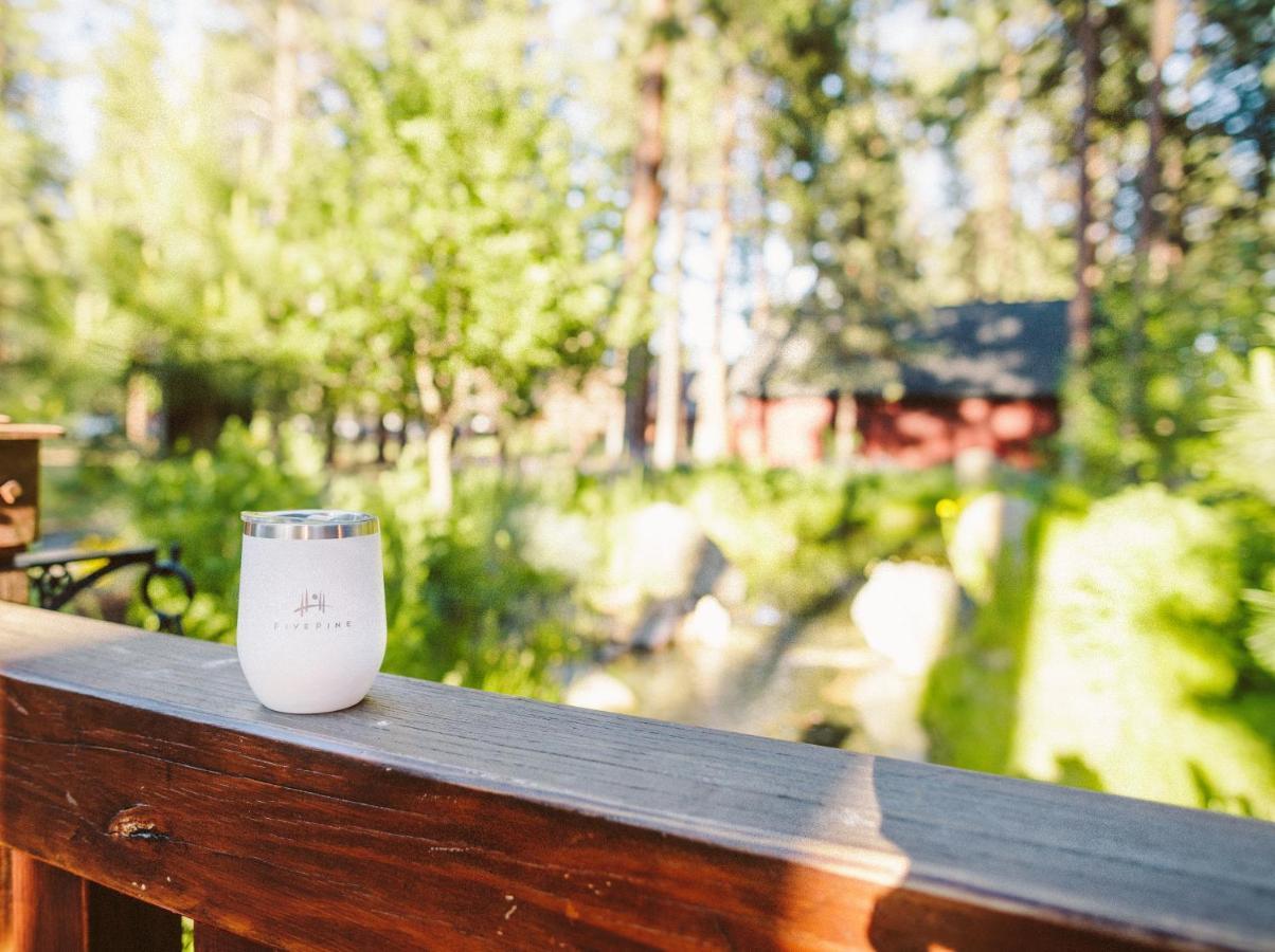 Fivepine Lodge Систерс Экстерьер фото