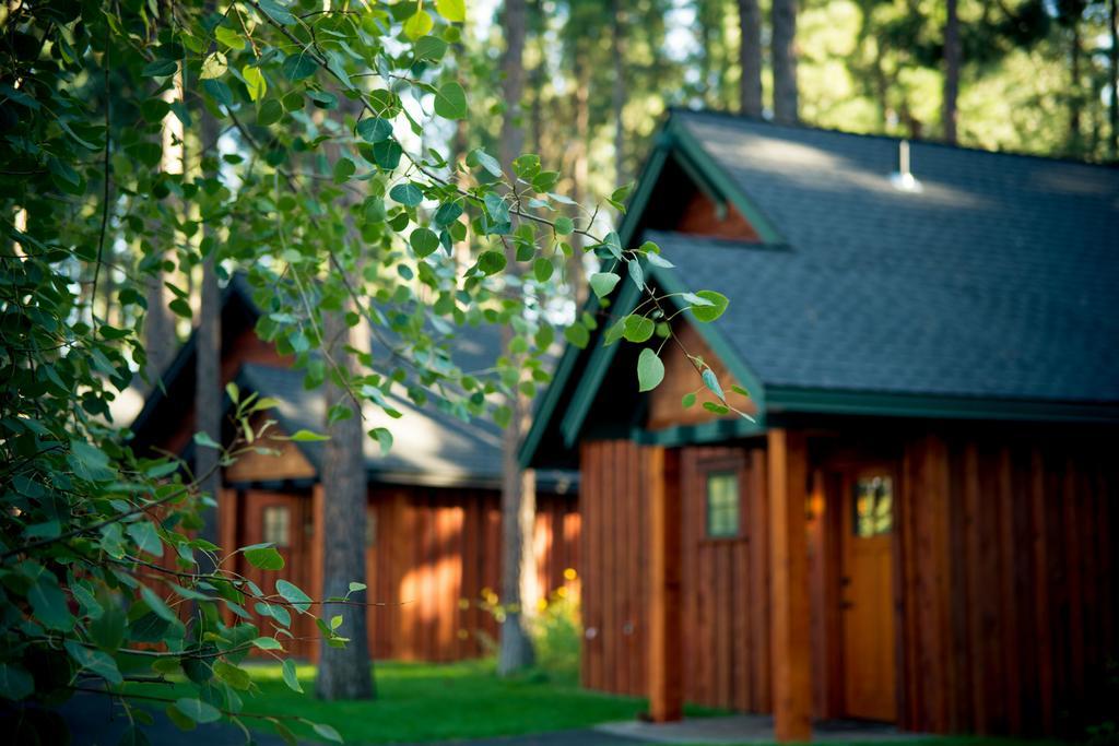 Fivepine Lodge Систерс Экстерьер фото
